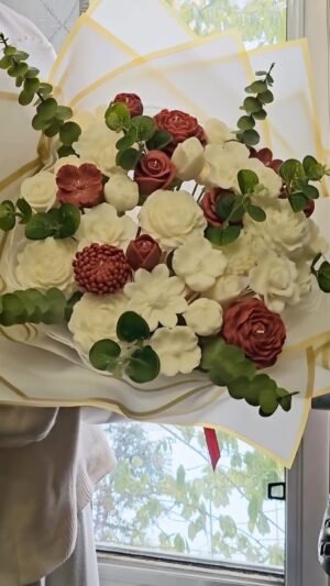 Signature Candle Bouquet