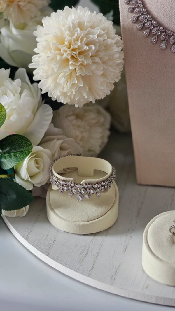 Wedding Jewelry Display 1